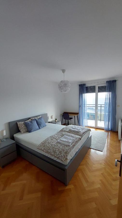 Med Man Apartmani Славонський Брод Екстер'єр фото