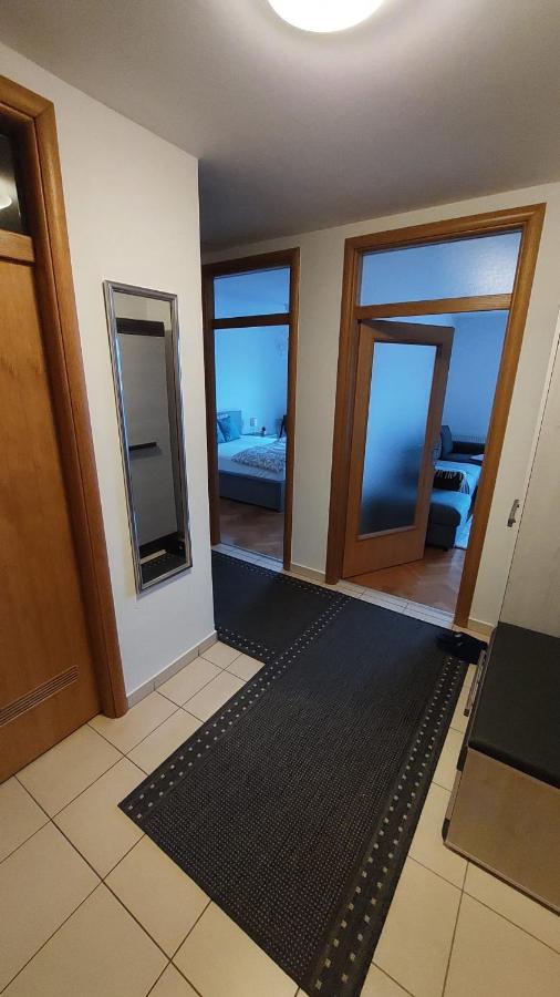 Med Man Apartmani Славонський Брод Екстер'єр фото