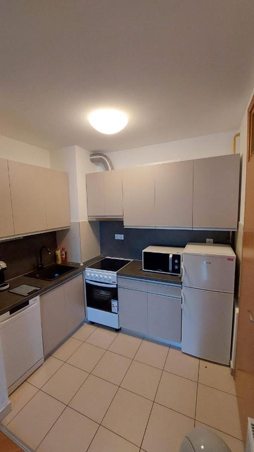 Med Man Apartmani Славонський Брод Екстер'єр фото
