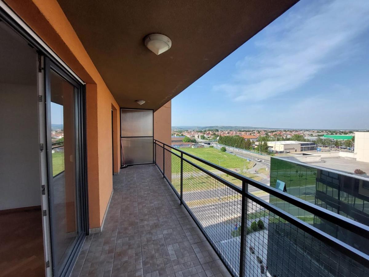 Med Man Apartmani Славонський Брод Екстер'єр фото